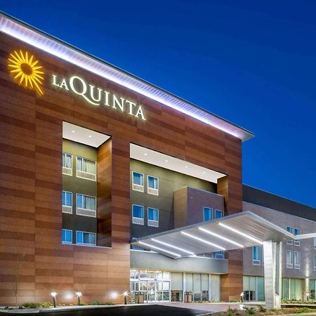 La Quinta Inn & Suites By Wyndham Louisville Ne - Old Henry Rd Eksteriør billede